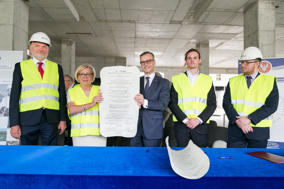 Signing of the Construction Act for the Medical University of Warsaw Center of Dentistry