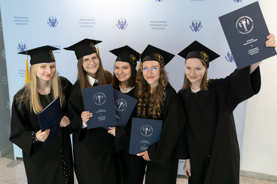 “I believe there are many exciting challenges and opportunities ahead.” Graduation Ceremony of pharmacy graduates 