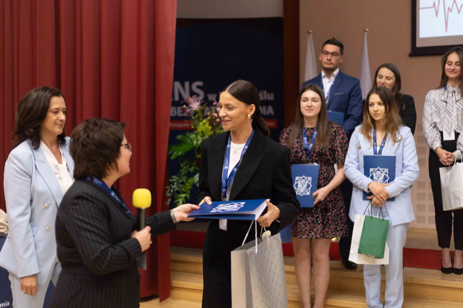 Nasza studentka na podium w XIV Międzyuczelnianej Olimpiady Pielęgniarskiej