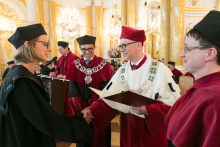 Honorary Degree for Prof. Ewa Kuligowska and 2017-2018 Postgraduate Degree Conferment Ceremony of the 1st Faculty of Medicine