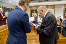 Medal im Dr. Tytusa Chałubińskiego dla prof. Tadeusza Tołłoczki 